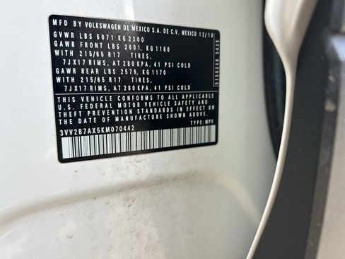 Used 2019 Volkswagen Tiguan SE image 13