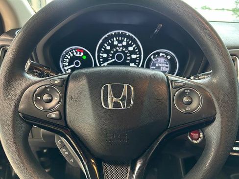 Used 2017 Honda HR-V EX image 17