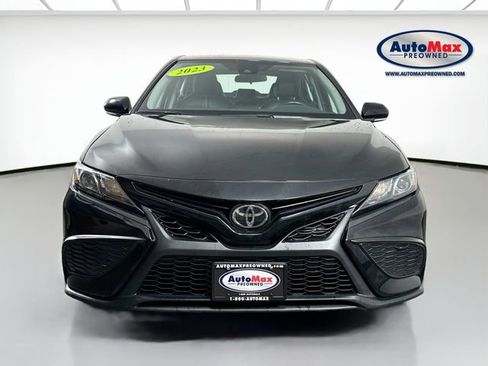Used 2023 Toyota Camry SE FWD image 6