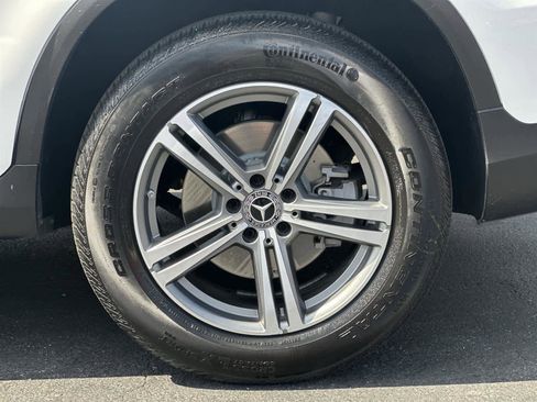 Used 2020 Mercedes-Benz GLC 300 image 8