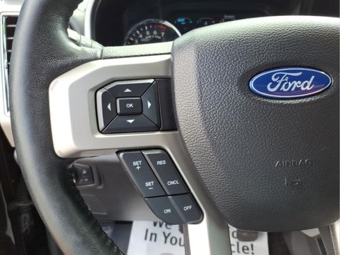 Used 2017 Ford F150 Lariat w/ Equipment Group 502A Luxury AWD/4WD image 14