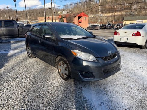 Used 2010 Toyota Matrix image 6