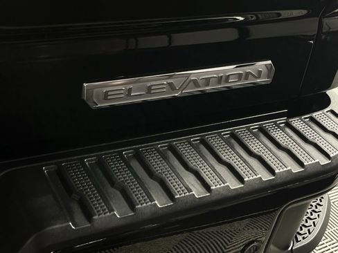 Used 2022 GMC Sierra 1500 Elevation w/ Elevation Premium Package image 31