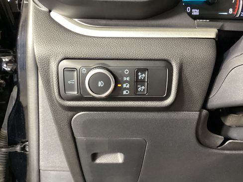 Used 2024 Ford Explorer XLT w/ Equipment Group 202A AWD/4WD image 20