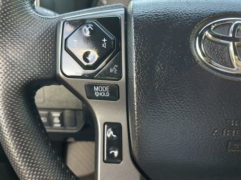 Used 2021 Toyota Tacoma TRD Off-Road AWD/4WD image 63