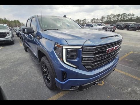 Used 2026 GMC Sierra 1500 Elevation w/ Elevation Premium Package image 3