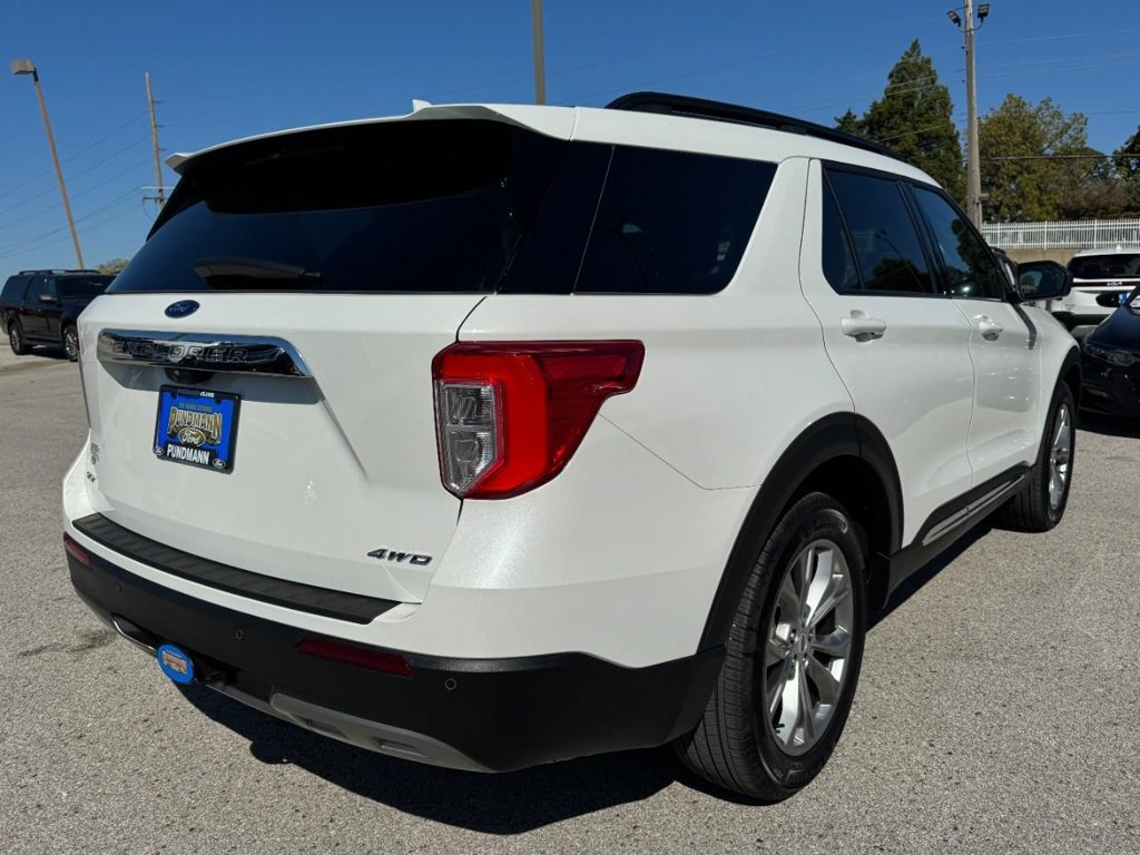 Certified 2023 Ford Explorer XLT w/ Equipment Group 202A AWD/4WD image 3