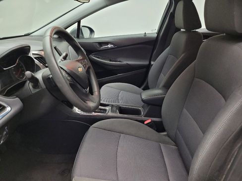 Used 2019 Chevrolet Cruze LT w/ Sun And Sound Package FWD image 17