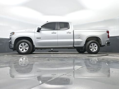 Used 2019 Chevrolet Silverado 1500 LT w/ Texas Edition image 27