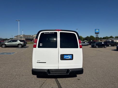 Used 2017 Chevrolet Express 3500 LS w/ Cold Climate Package image 6