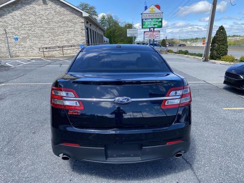 Used 2016 Ford Taurus SE FWD image 6