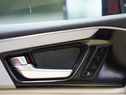 Used 2024 Acura MDX SH-AWD w/ Technology Package image 18