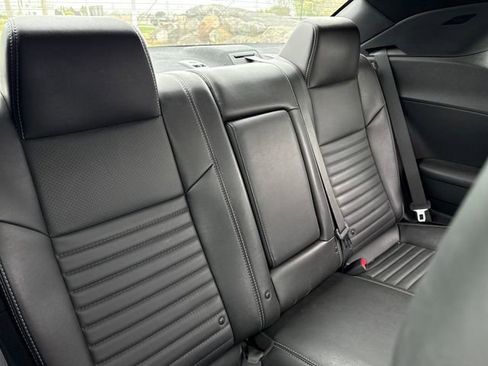 Used 2014 Dodge Challenger SXT Plus RWD image 12