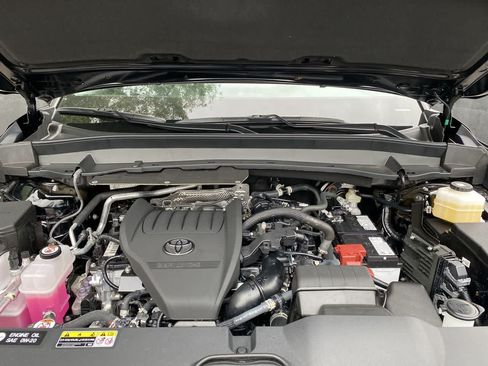 Used 2026 Toyota Grand Highlander AWD image 12