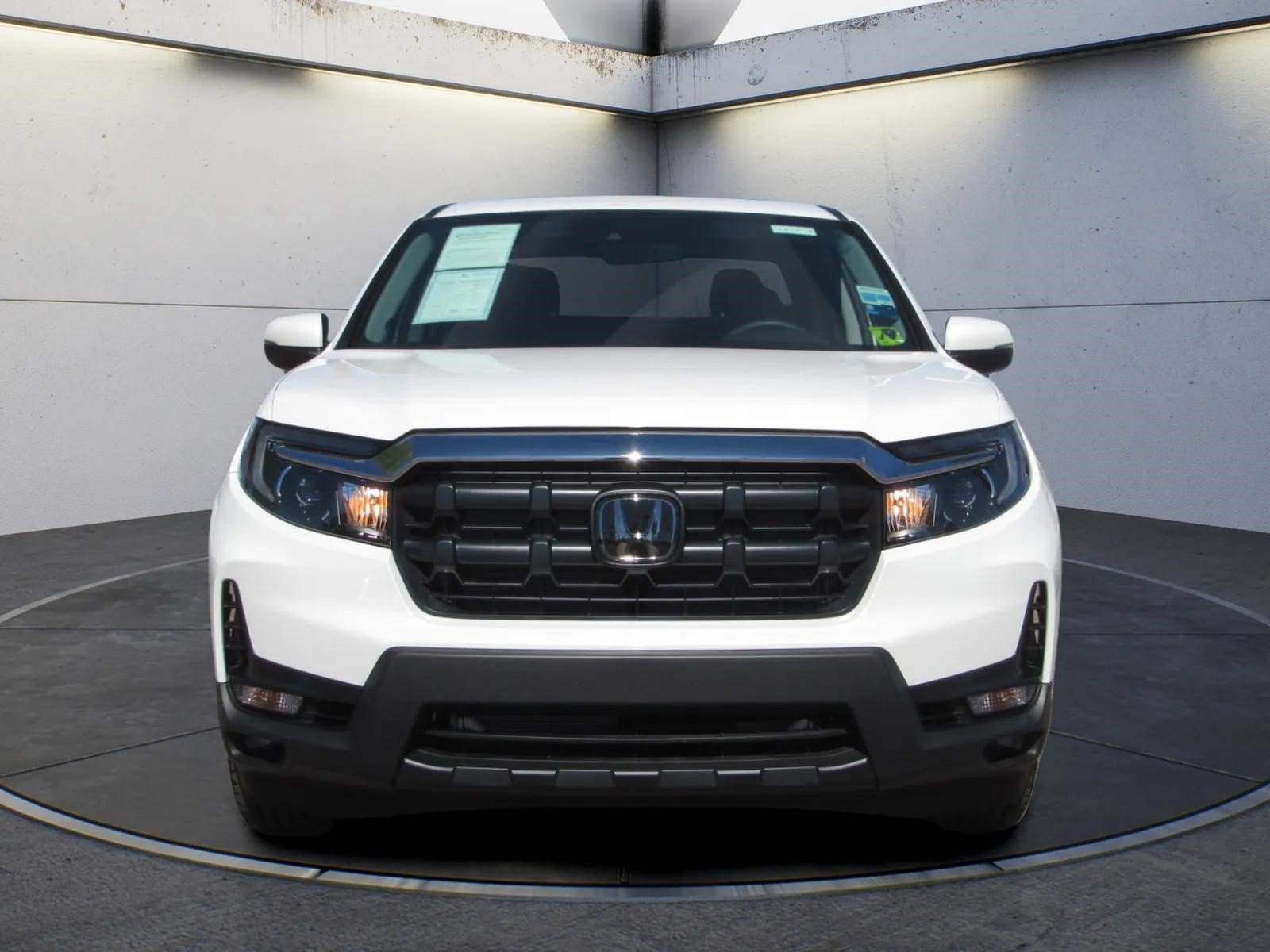 Certified 2025 Honda Ridgeline RTL image 3
