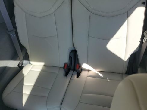 Certified 2024 Cadillac XT6 Premium Luxury w/ LPO, Floor Liner Package AWD/4WD image 34