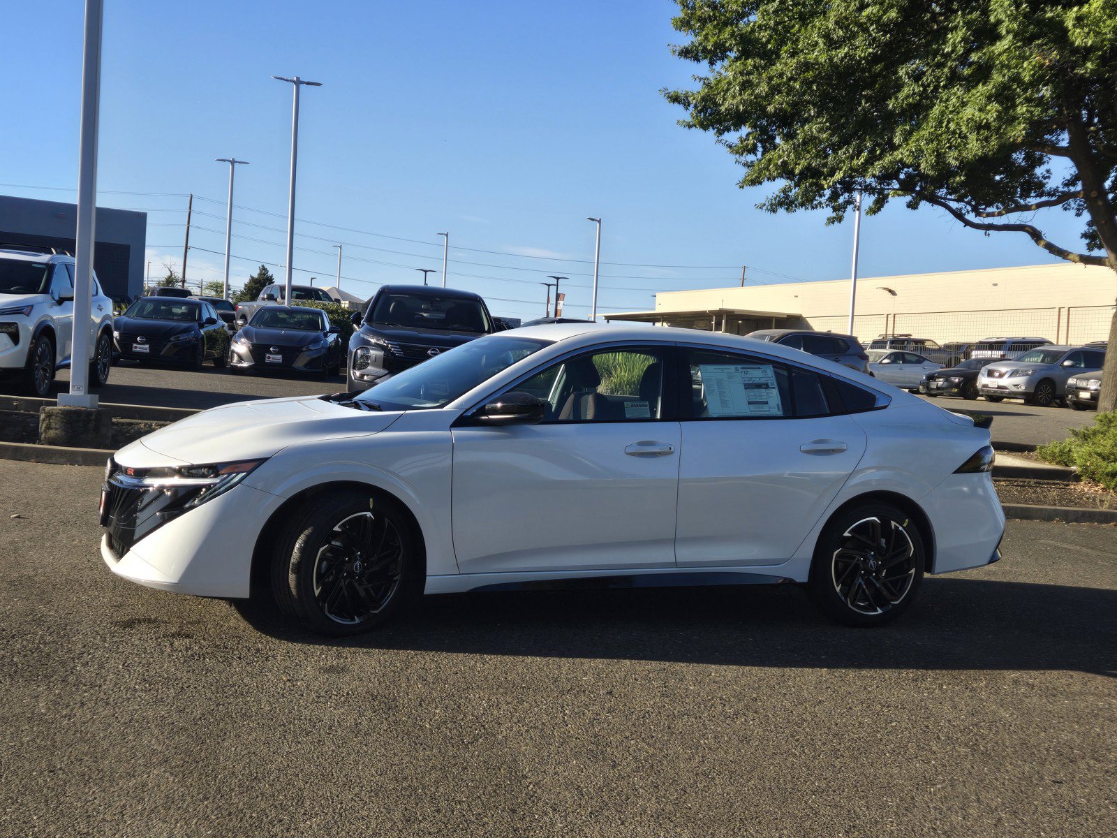 New 2026 Nissan Sentra SR w/ Floor Mat Package FWD image 7