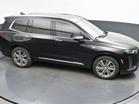 Used 2023 Cadillac XT6 Premium Luxury image 19