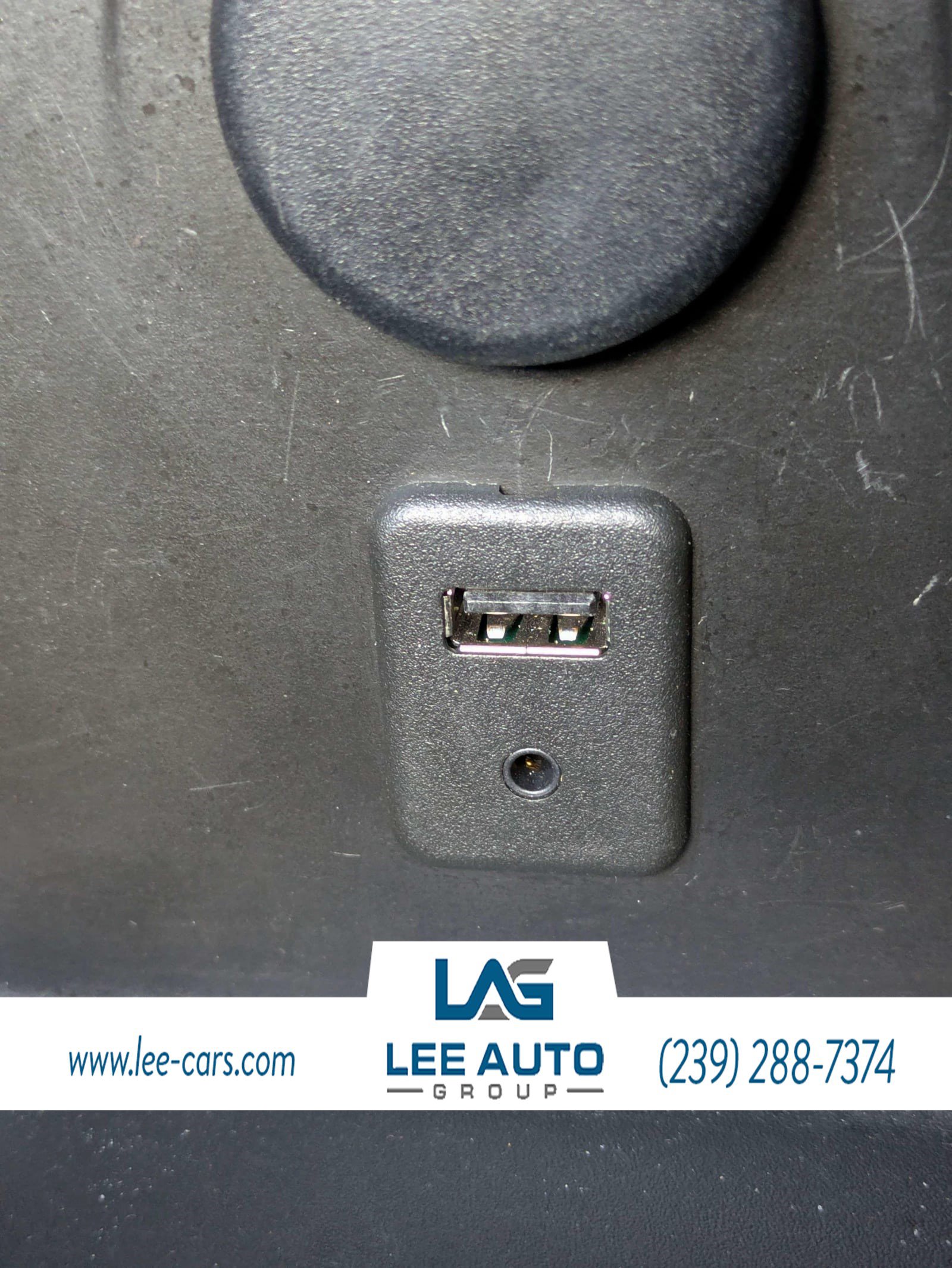 Used 2015 Chevrolet Camaro LT RWD image 23