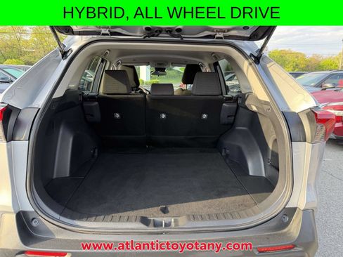 Certified 2025 Toyota RAV4 LE AWD/4WD image 13