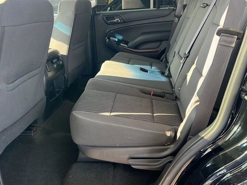 Used 2017 GMC Yukon SLE w/ SLE Value Package image 33