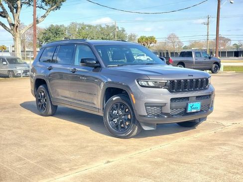 New 2025 Jeep Grand Cherokee L Altitude image 28