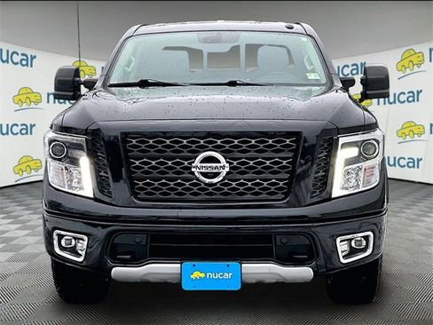 Used 2019 Nissan Titan PRO-4X w/ Pro-4x Convenience Package image 3