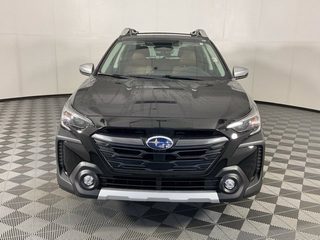 Used 2024 Subaru Outback Touring XT AWD/4WD image 2