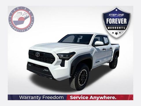 Used 2025 Toyota Tacoma TRD Off-Road AWD/4WD image 1