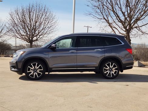 Certified 2020 Honda Pilot Touring image 4