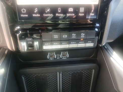 New 2026 RAM 4500 Laramie w/ Laramie Trim Package image 36