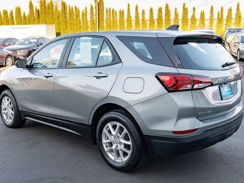 Used 2023 Chevrolet Equinox LS AWD/4WD image 10
