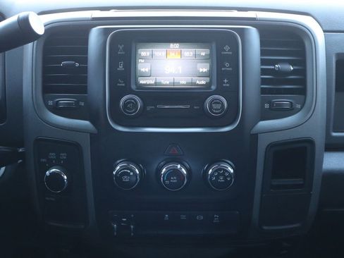Used 2018 RAM 2500 Tradesman w/ Chrome Appearance Group image 34