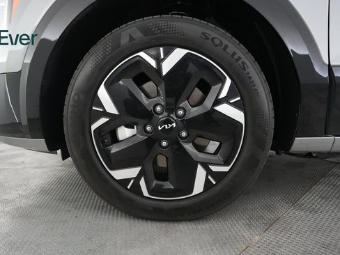 Used 2024 Kia Niro Wind w/ Wind Preserve Package FWD image 19