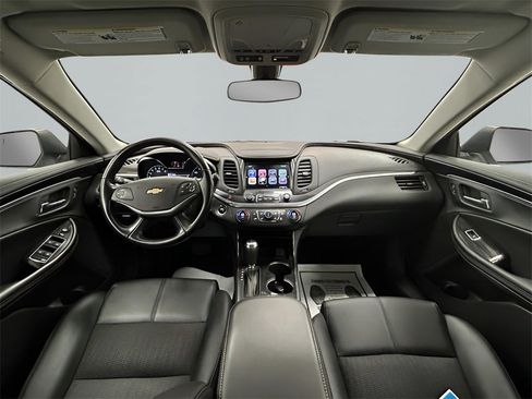 Used 2018 Chevrolet Impala LT image 11