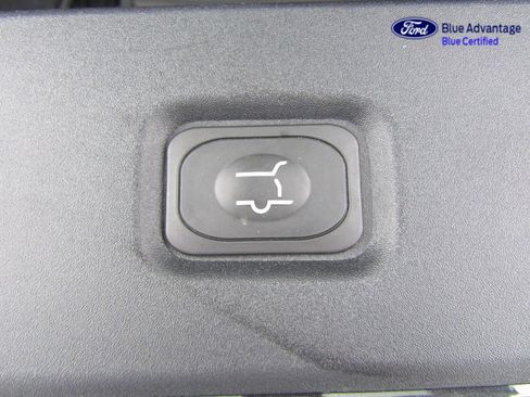 Certified 2025 Ford Expedition Platinum AWD/4WD image 33