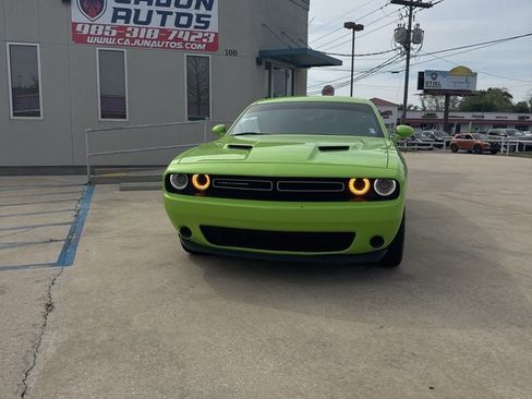 Used 2023 Dodge Challenger SXT AWD/4WD image 2