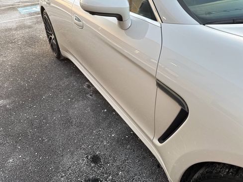 Used 2015 Porsche Panamera 4S image 18