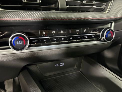 Used 2025 Chevrolet Equinox RS w/ Safety and Technology Package FWD image 36