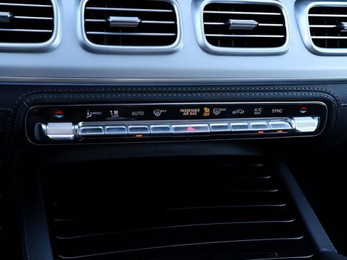 New 2026 Mercedes-Benz GLE 53 AMG 4MATIC image 28