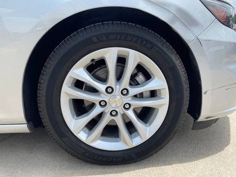 Used 2016 Chevrolet Malibu LT FWD image 30