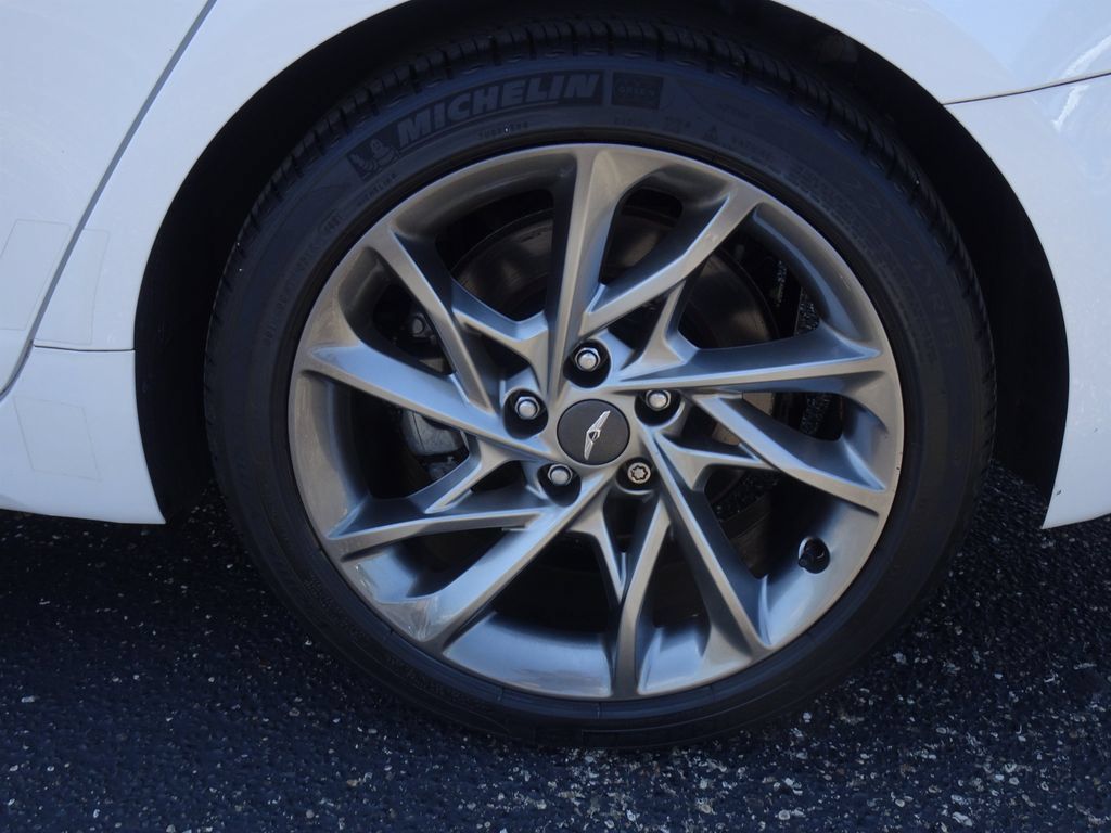 Used 2022 Genesis G70 2.0T AWD/4WD image 26