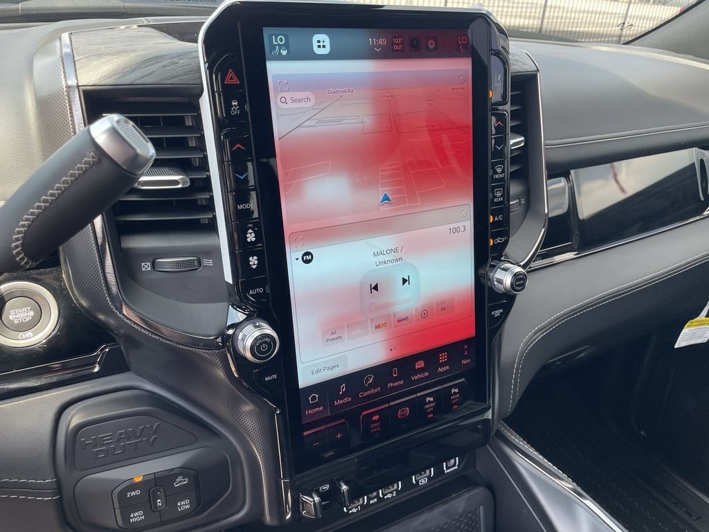 New 2025 RAM 2500 Limited AWD/4WD image 18
