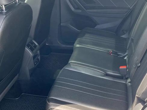 Used 2022 Volkswagen Tiguan SE image 23