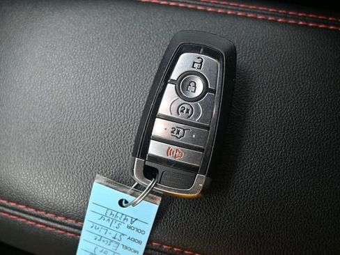 Certified 2025 Ford Escape ST-Line Select AWD/4WD image 16