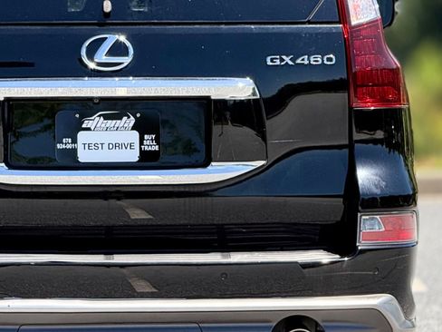 Used 2018 Lexus GX 460 Premium AWD/4WD image 17