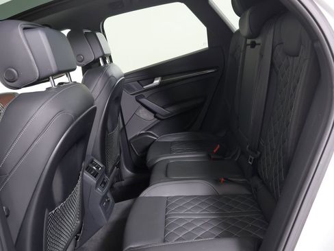 Used 2024 Audi SQ5 Premium Plus w/ Premium Plus Package image 25