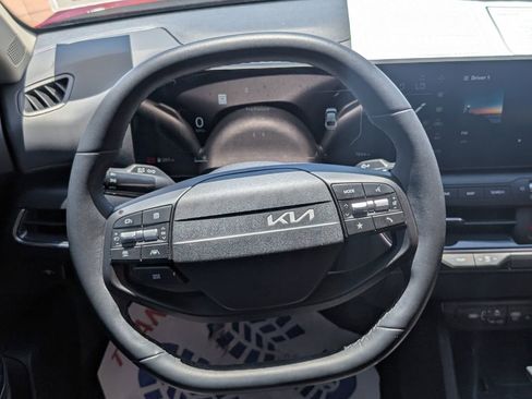 Certified 2025 Kia K4 EX FWD image 15