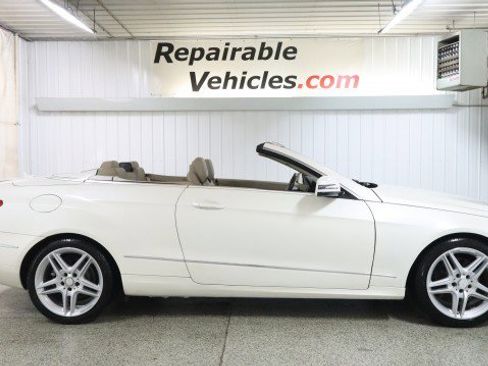 Used 2013 Mercedes-Benz E 350 Cabriolet image 4