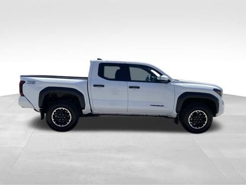 Used 2024 Toyota Tacoma TRD Off-Road AWD/4WD image 2